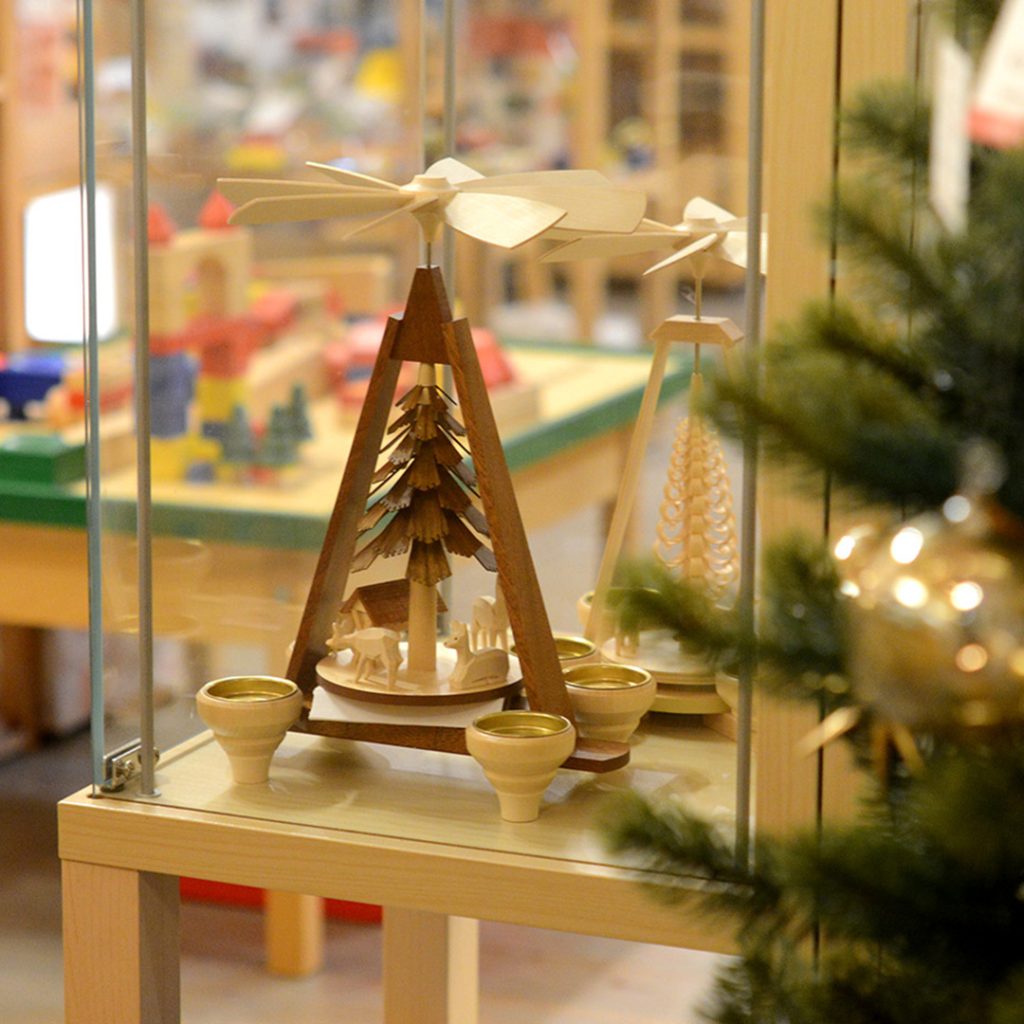 【お値下げ】ドイツ　木のおもちゃ　クリスマス　ピラミッド