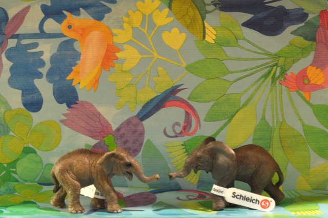 schleich_elephant_kids.jpg